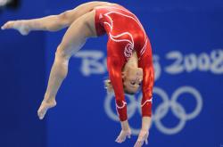 开云下载-北欧海盗破雄狮，努涅斯临场妙手导演逆转好戏，瑞典2-1喀麦隆取世界杯开门红